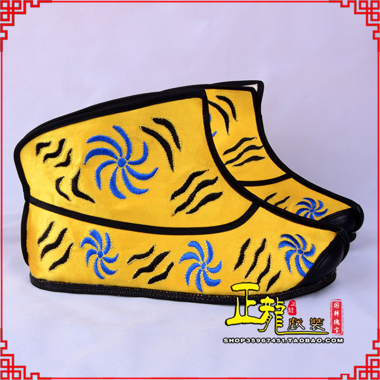 叶城.美猴王靴子虎纹靴金黄快靴 猴鞋